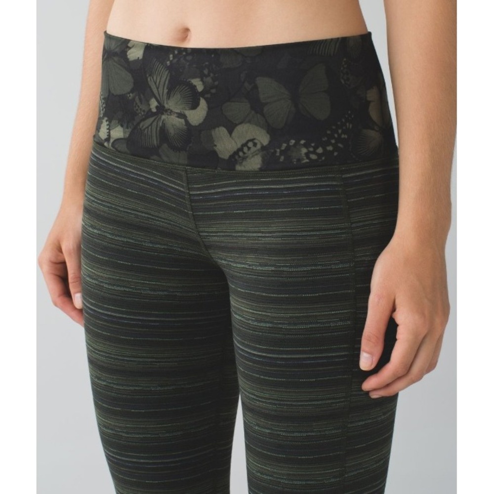Lululemon Skinny Groove Pant II Roll Down Luon Leggings sz 4 Green‎ Black Yoga